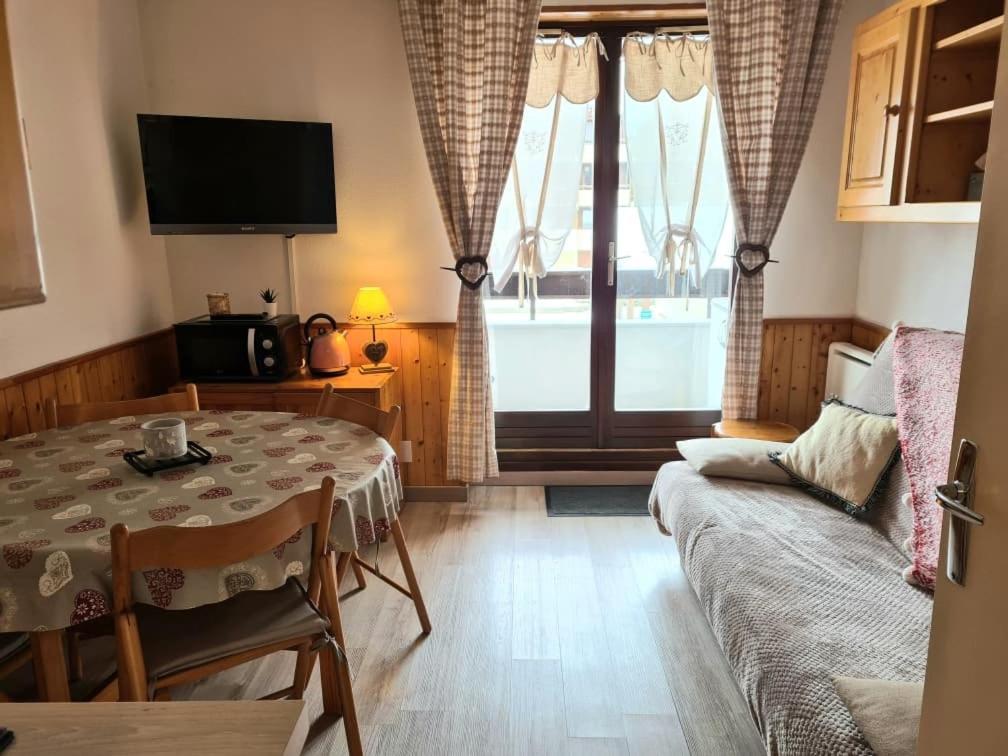 Bel Appartement Samoens La Cour Classe 2 Etoiles Eksteriør bilde